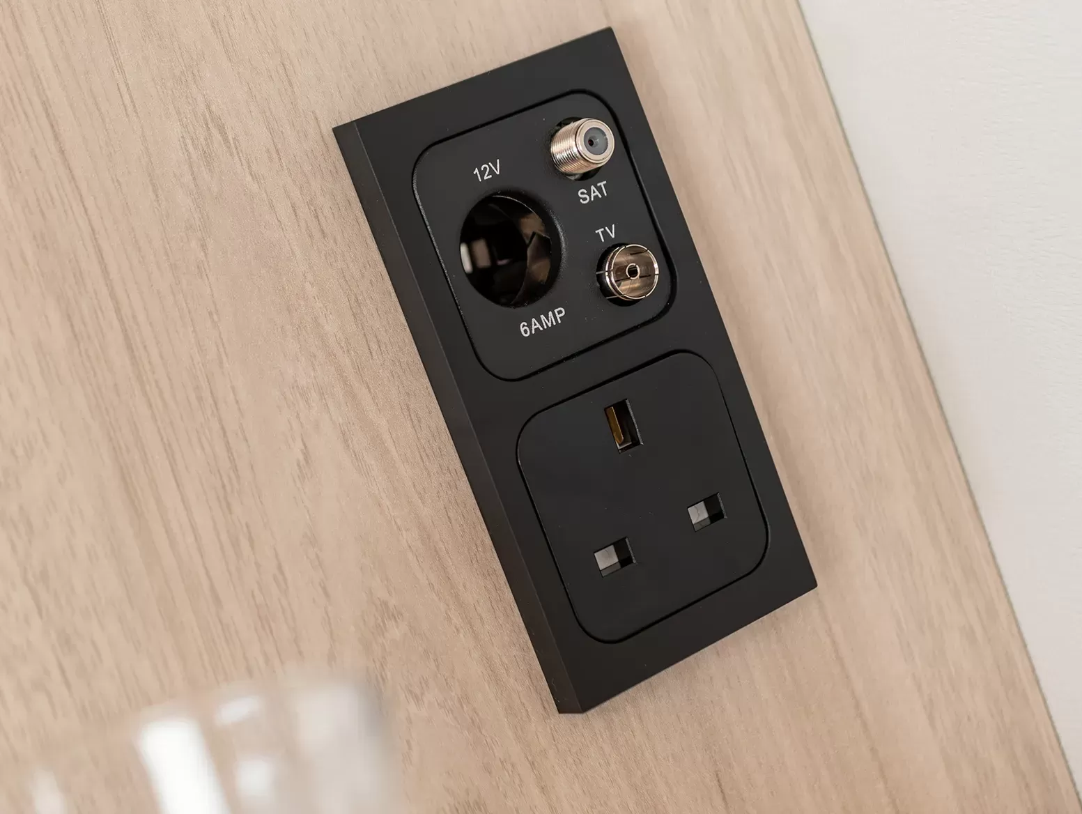 Elddis Entertainment