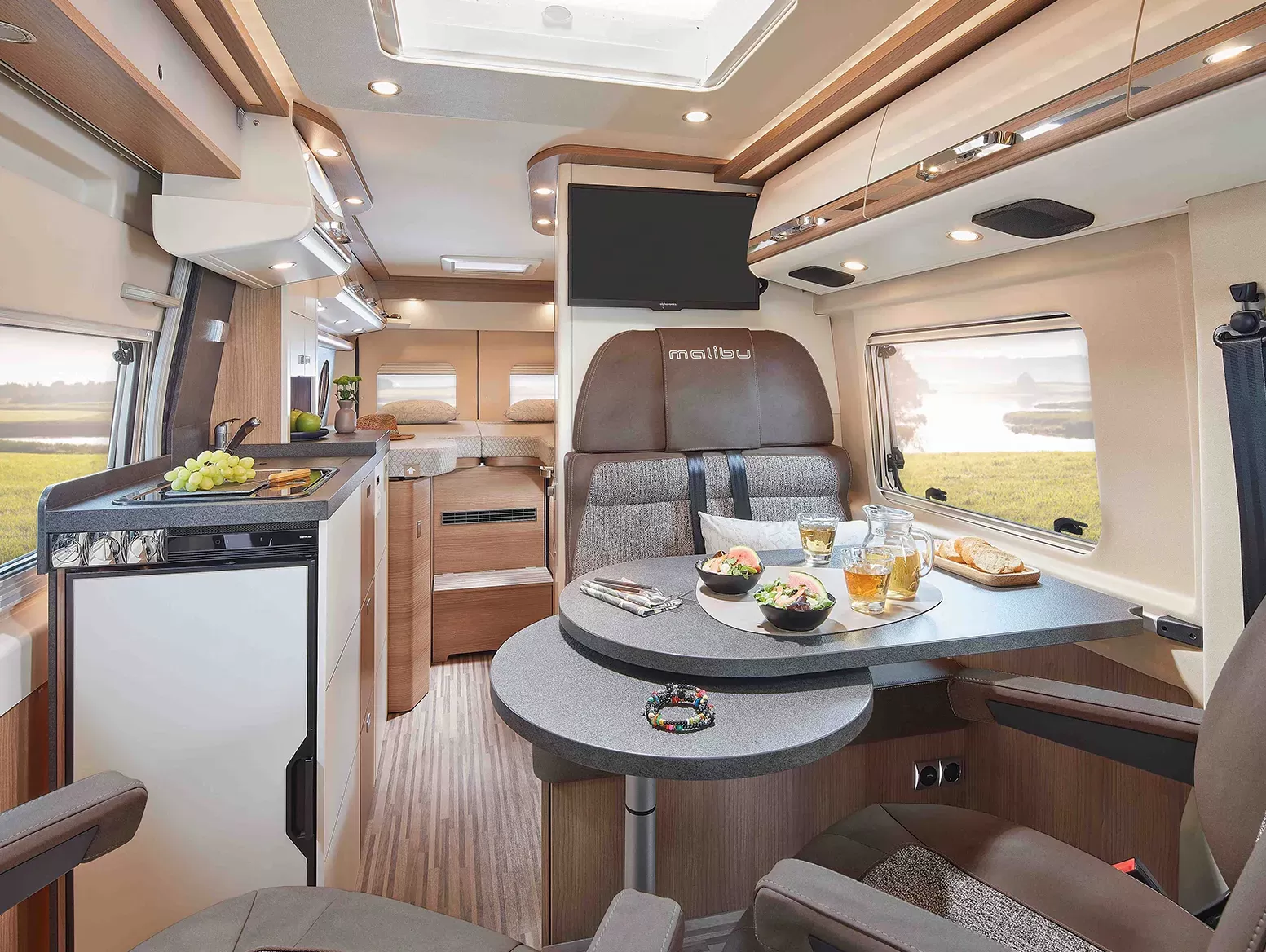 Malibu First Class Features