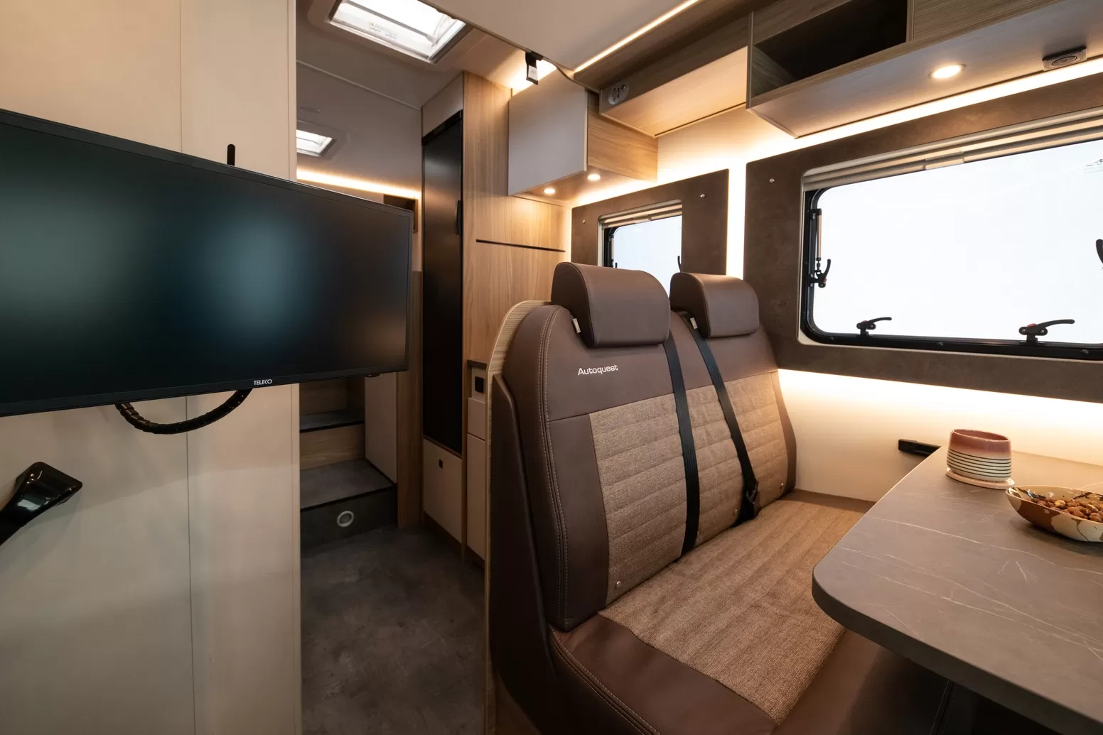 Elddis Autoquest GT 70DS lounge and television